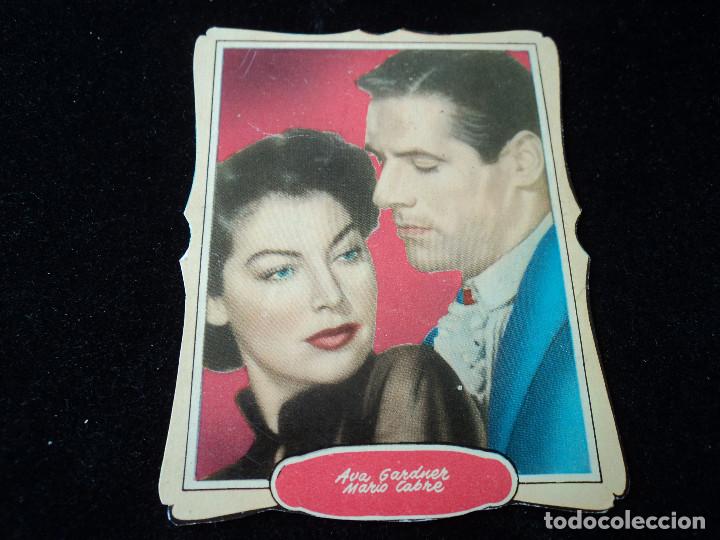 Cine: AVA GARDNER Y MARIO CABRE- BRUGUERA RECORTADO 11 X 8 CM