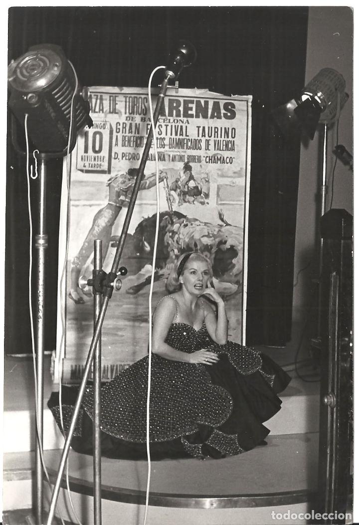 Cinema: F31508 MARIA MARTIN LAS ARENAS TOROS FOTO B/N ORIGINAL ESPA&Ntilde;OLA FOTOGRAFO MANEN