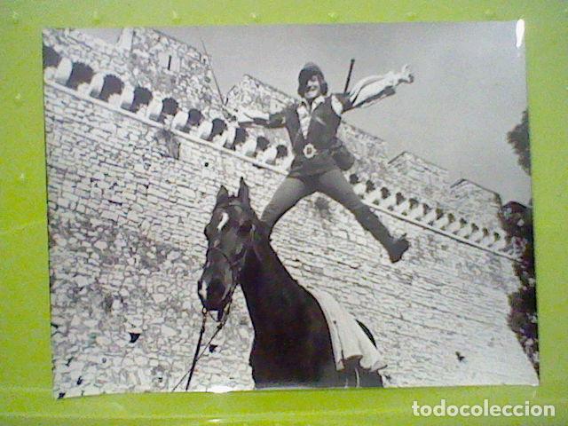 Cine: ROBIN HOOD NUEVAS AVENTURAS PELICULA FOTOGRAFIA 24 X 18 CMS SALTO