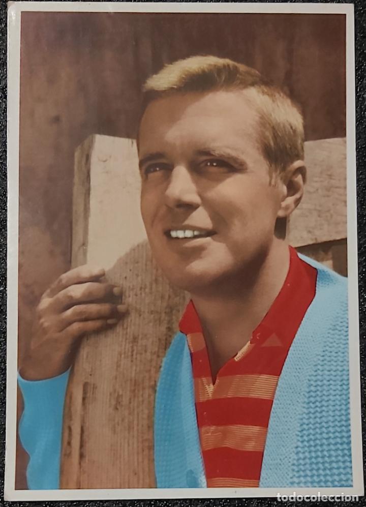 Cinema: Antigua Postal con Foto de George Peppard.