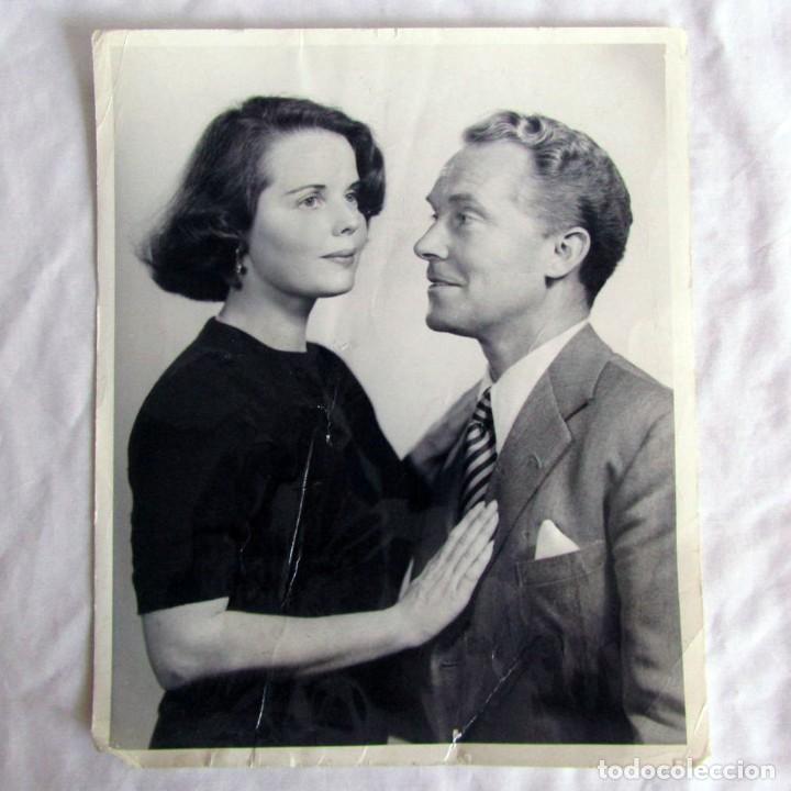 Cinema: Fotograf&iacute;a actores brit&aacute;nicos Ralph Michael y Beatrice Pearson en The Day after Tomorrow, 1950