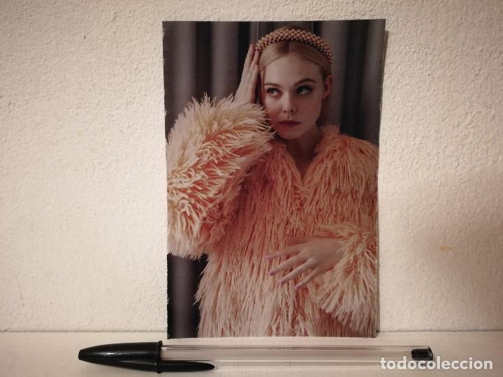 Kino: TARJETA ACARTONADA -10*15- DRESS - Elle Fanning