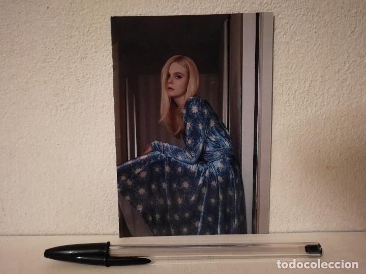 Kino: TARJETA ACARTONADA -10*15- BLUE - Elle Fanning