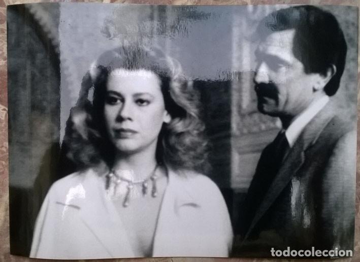 Cinema: foto de Abdruck Honorarfrei: Der letzte Harem (L'Ultimo Harem) Corine Clery/ George Lazenby 1982