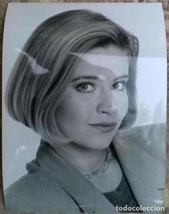 Cin&eacute;ma: 2 fotos de Abdruck Honorarfrei: Zw&ouml;lfdreissig. Milena Preradovic 13x18 cm