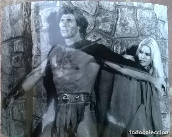 Cine: foto de Abdruck Honorarfrei: Der Thron des Feuers (The Throne of fire) Peter McCoy/ Sabrina Siani 83