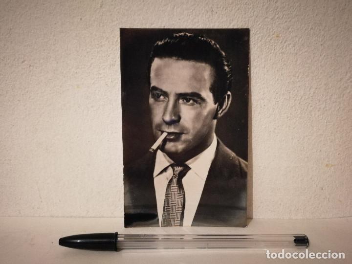 Cine: ANTIGUA POSTAL A&Ntilde;OS 50 - 10*15- CONRADO SAN MARTIN - CAJITA - CINE ESPA&Ntilde;OL - ESCRITA DETRAS