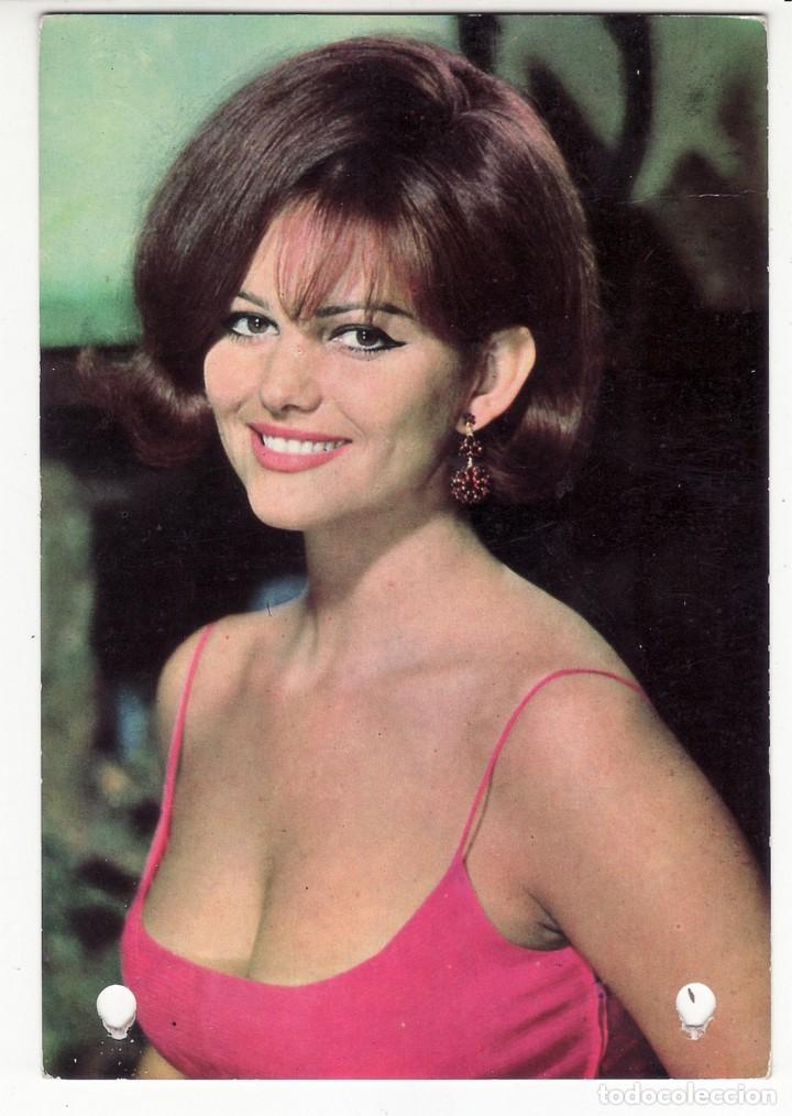 Cine: TARJETA POSTAL ARTISTAS DE CINE CLAUDIA CARDINALE N&ordm; 160 Perforada