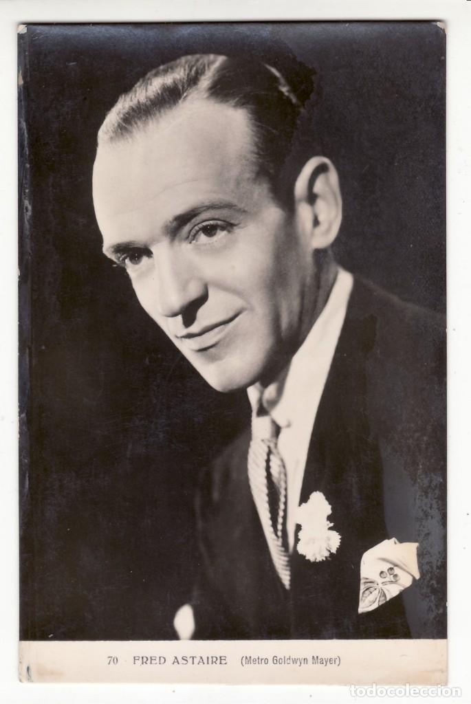Cinema: TARJETA POSTAL ARTISTAS DE CINE FRED ASTAIRE 70 METRO GOLDWYN MAYER.B