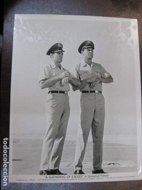 Cine: a gethering of eagles - foto original b/n - nido de aguilas rock hudson rod taylor