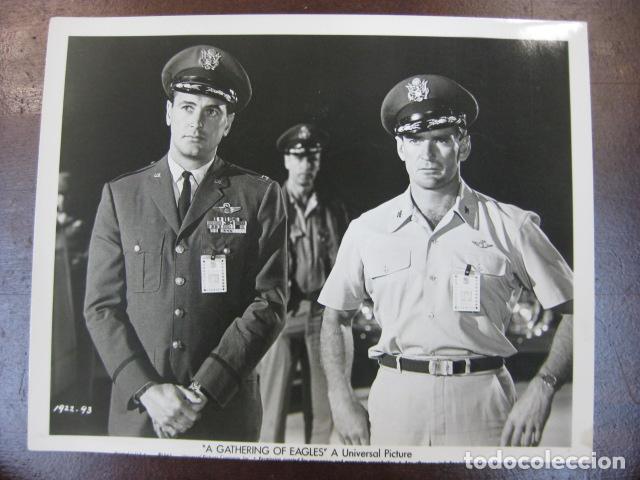 Cine: a gethering of eagles - foto original b/n - nido de aguilas rock hudson rod taylor