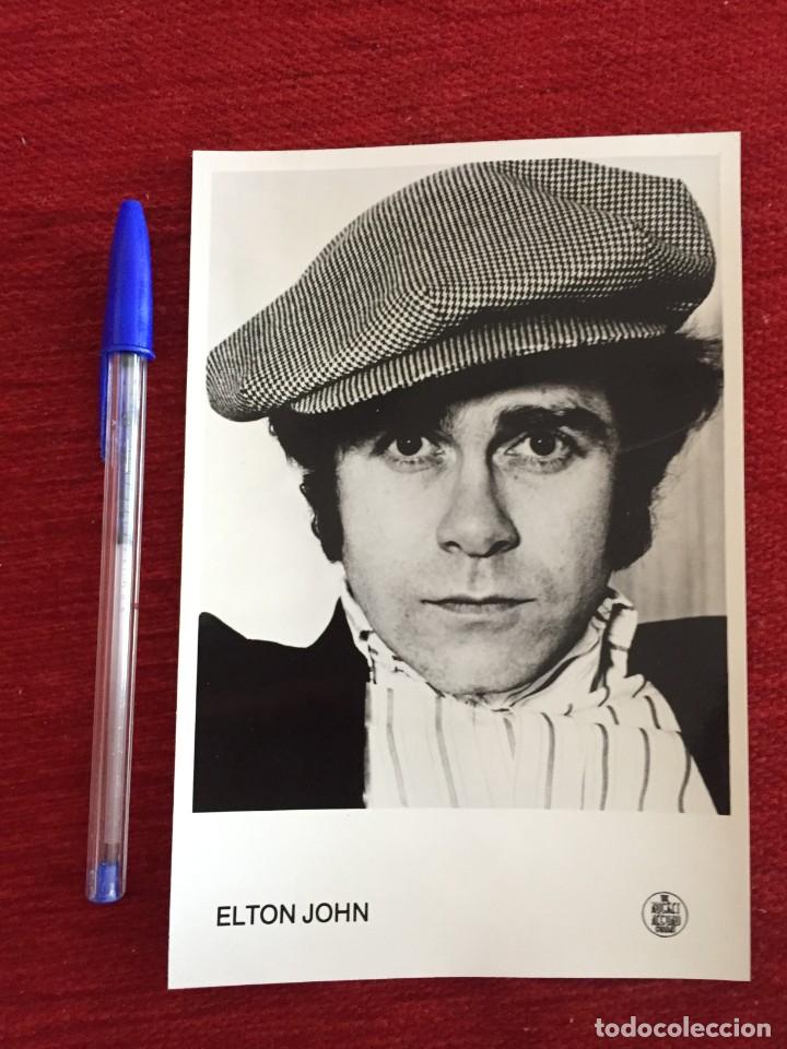 Cinema: R10025 FOTO FOTOGRAFIA ORIGINAL DE PRENSA CANTANTE ELTON JOHN