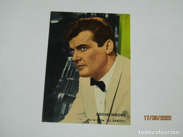 Cine: Antiguo Foto-Cromo de Cartoncillo de ROGER MOORE de la Serie de TVE EL SANTO- A&ntilde;o 1960s