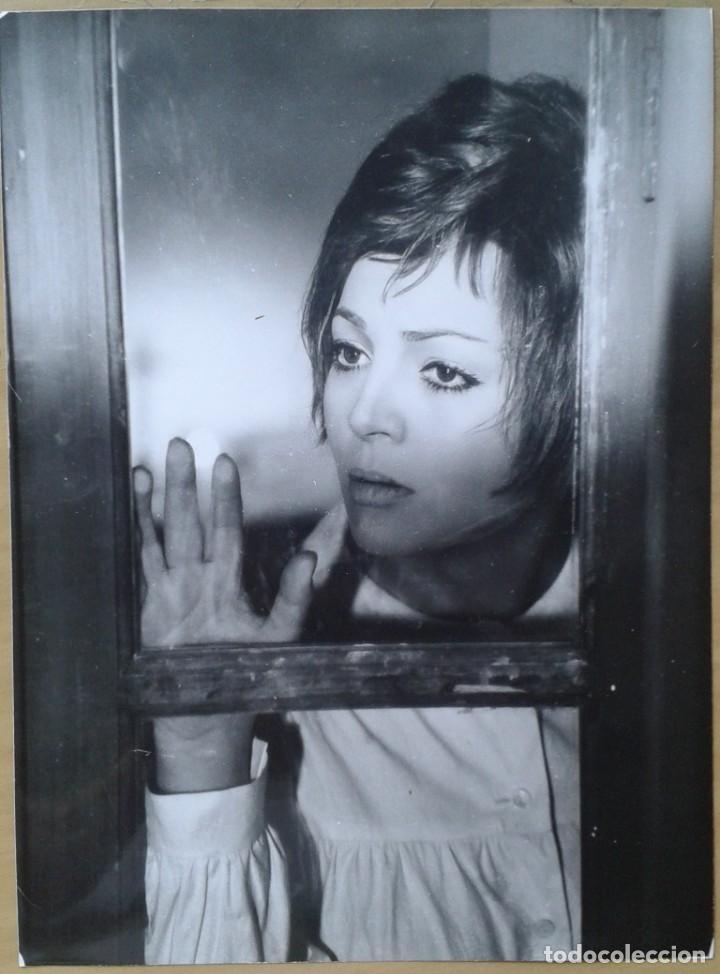 Cine: ESA MUJER. FOTO 18X24. SARA MONTIEL