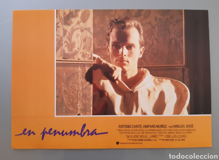 Cine: Fotocromo de la pel&iacute;cula &rdquo; En penumbra &rdquo; con Miguel Bos&eacute; a&ntilde;os 80. LEER DESCRIPCI&Oacute;N ANTES DE PUJAR.