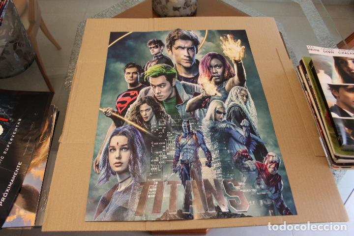 Cine: CARTEL O POSTER DOBLE, PELICULA TITANES Y JAMES BOND DOCTOR NO, 57 X 41 CM