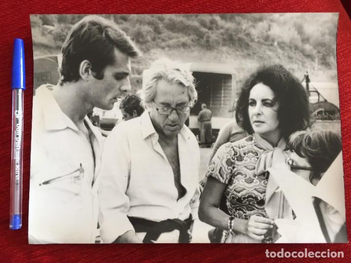 Cine: F9889 FOTO FOTOGRAFIA ORIGINAL LIZ ELIZABETH TAYLOR GUIDO MANNARI(14-11-1978)GIUSEPPE PATRONI GRIFFI