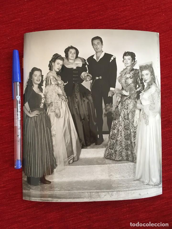 Cine: F9968 FOTO FOTOGRAFIA ORIGINAL Jean Shepard ERROL FLYNN BARBARA BATES HELEN WESTCOTT HELEN WESTCOTT