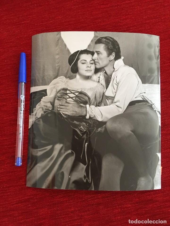 Cine: F9984 FOTO FOTOGRAFIA ORIGINAL DE PRENSA CINE ERROL FLYNN Viveca Lindfors ADVENTURES OF DON JUAN