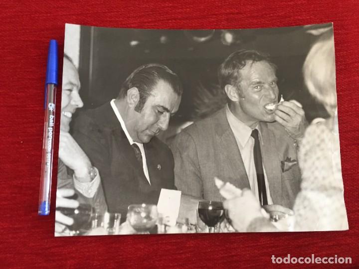 Cine: F10011 FOTO FOTOGRAFIA ORIGINAL DE PRENSA CINE CHARLTON HESTON EN MADRID 1971