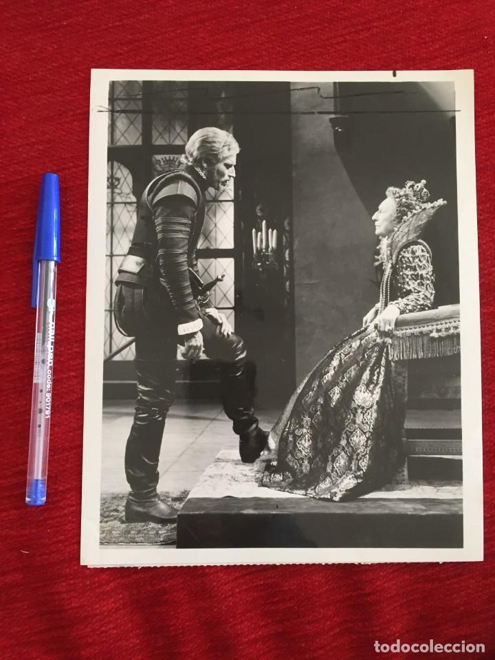 Cine: F10038 FOTO FOTOGRAFIA ORIGINAL DE PRENSA CINE CHARLTON HESTON DAME JUDITH ANDERSON