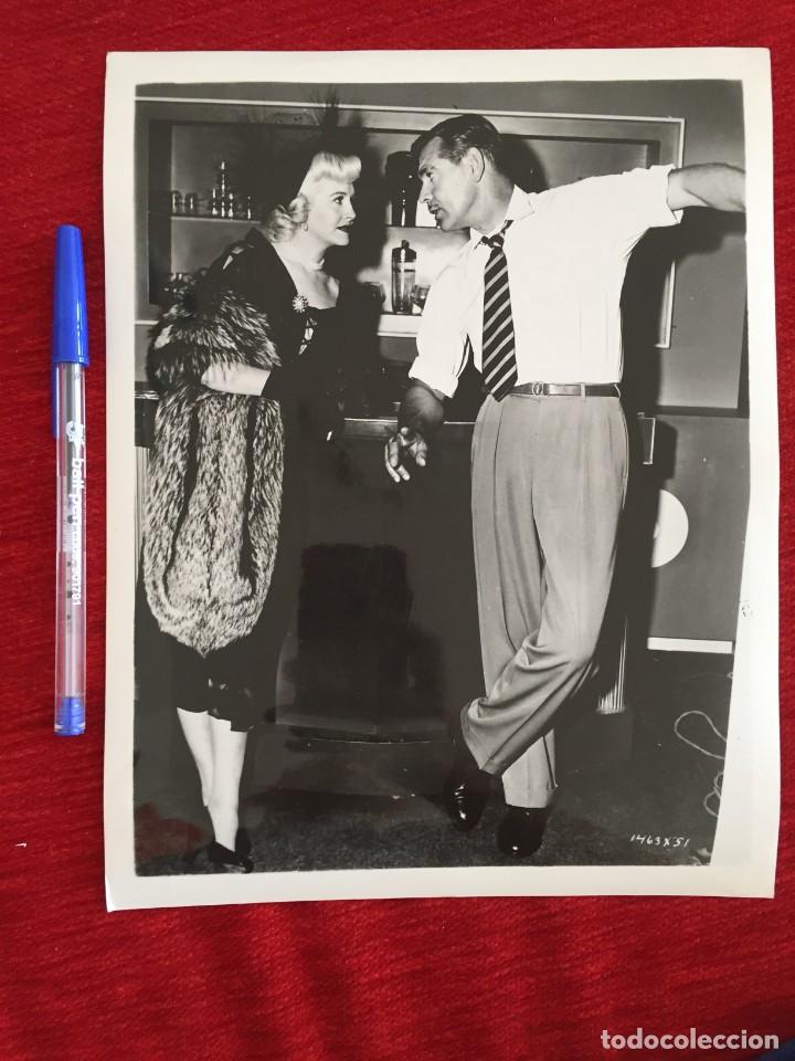 Cine: F10074 FOTO FOTOGRAFIA ORIGINAL DE PRENSA CINE CLARK GABLE MARILYN MAXWELL 1950 KEY TO THE CITY