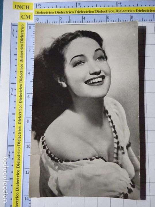 Kino: FOTO POSTAL DE CINE. A&Ntilde;OS 50 APROX. ACTRIZ DOROTHY LAMOUR. 3615 ARCHIVO BERMEJO BARCELONA. 2478