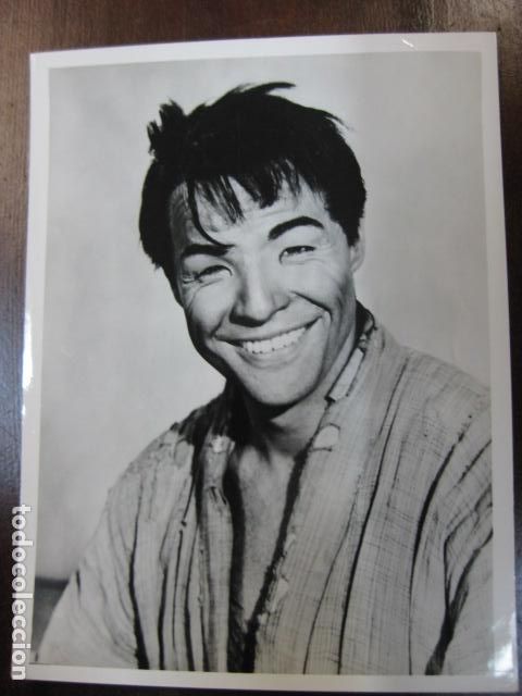 Cine: marlon brando - foto original b/n - la casa de te de la luna de agosto teahouse august moon