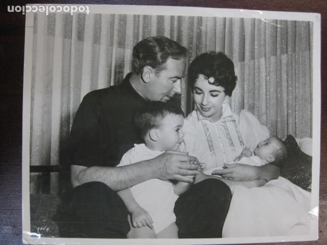 Cine: elizabeth taylor michael wilding - foto original b/n - escena familiar con hijos