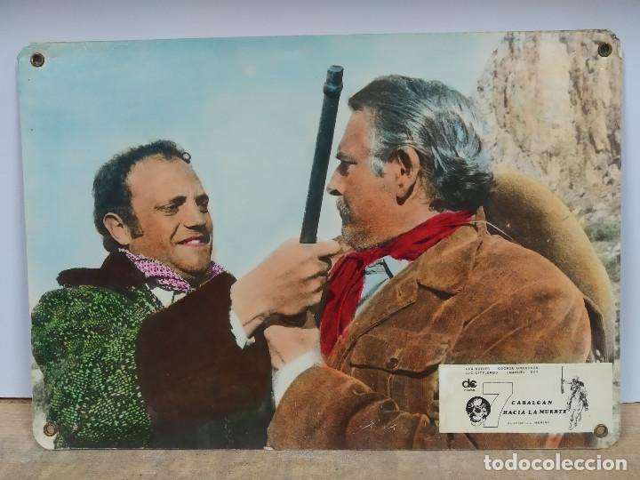 Cine: 7 cabalgan hacia la muerte. Assumpta Serna, Jorge Nieto, Luc Littleros. FOTOCROMO DE CARTON