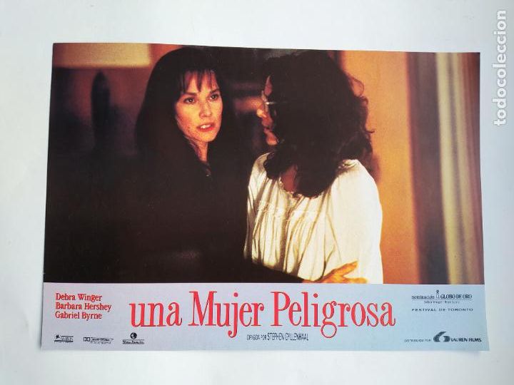 Kino: LOTE DE 2 FOTOGRAMAS DE LA PELICULA UNA MUJER PELIGROSA. STEPHEN GYLLENHAAL. TDKP17K