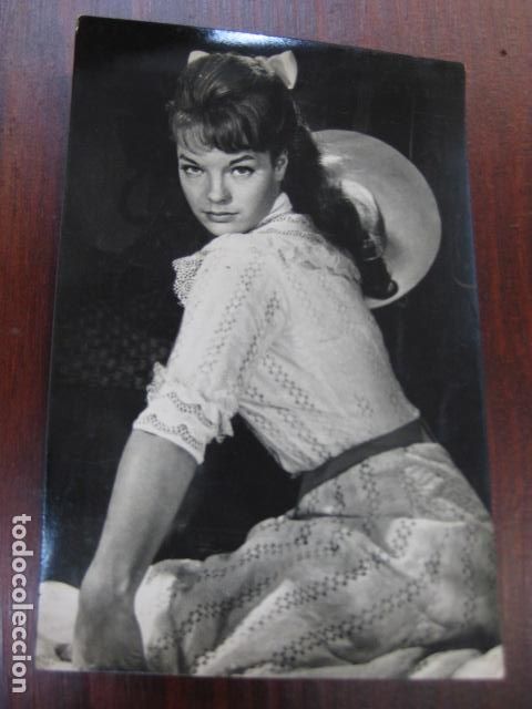 Cine: romy schneider - postal original b/n - amorios - ed. archivo bermejo
