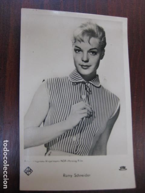Cine: romy schneider - postal original b/n - sissi - ed. ufa fk 3675