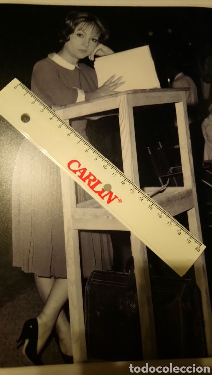 Cine: Sara montiel foto 24 x 30 de una gran calida fotografica papel saten admite ofertas
