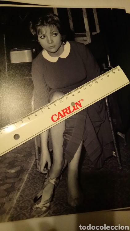 Cine: Sara montiel foto 24 x 30 de una gran calida fotografica papel saten admite ofertas