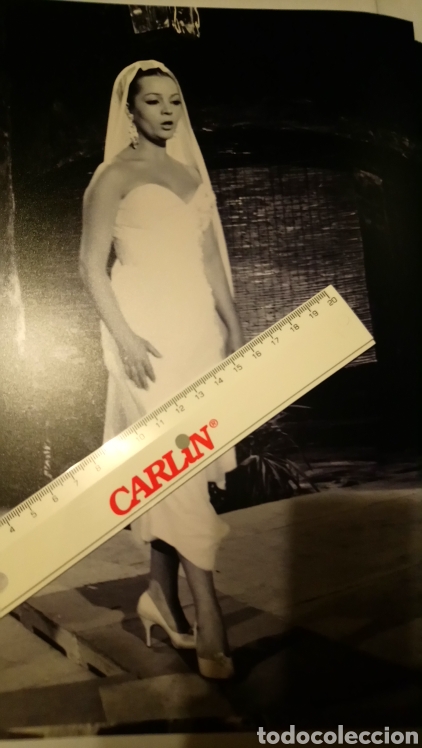 Cine: Sara montiel foto 24 x 30 de una gran calida fotografica papel saten admite ofertas
