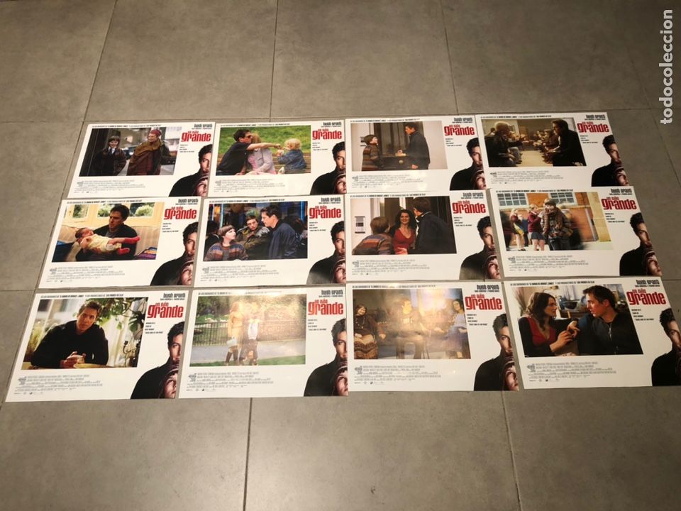 Kino: JUEGO 12 FOTOCROMOS PEL&Iacute;CULA UN NI&Ntilde;O GRANDE, de Paul y Chris Weitz con Hugh Grant, Toni Collette