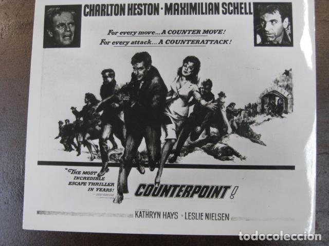 Cine: Una tumba al amanecer counterpoint - foto original b/n - Charlton Heston Maximilian Schell