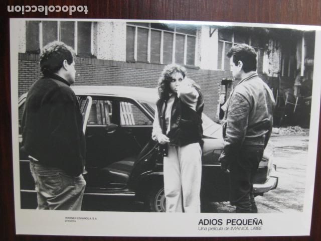 Cine: adios peque&ntilde;a - foto original b/n - ana belen - coche peugeot 504