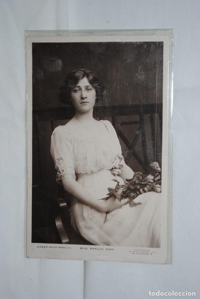 Cine: ARTISTA MISS PHYLLIS DARE