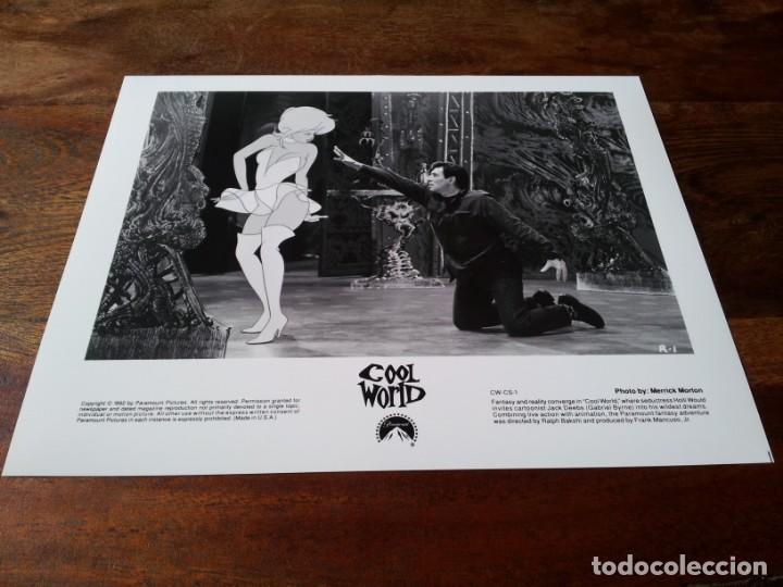 Cine: cool world una rubia entre dos mundos - Gabriel Byrne, animacion - foto original b/n paramount 1992