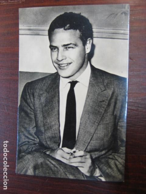 Cine: marlon brando young - postal original b/n - american film actor - tie corbata