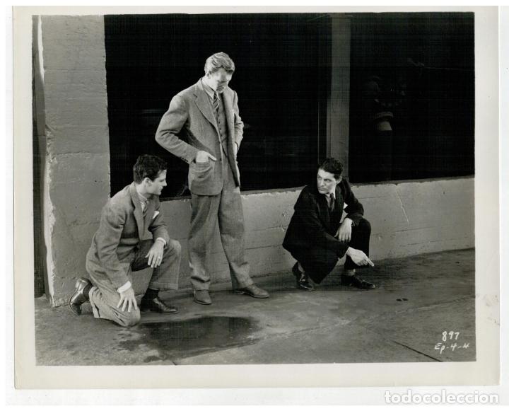 Cine: FOTOGRAFIA ORIGINAL DEL ACTOR BRUCE BENNETT EN LA ESCENA DE UNA PELICULA