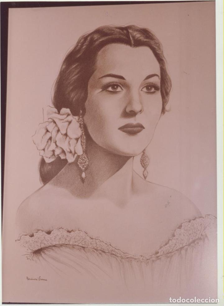 Cine: Paquita Rico. Fotograf&iacute;a (18x12, 5) de un retrato firmado por B. Viance