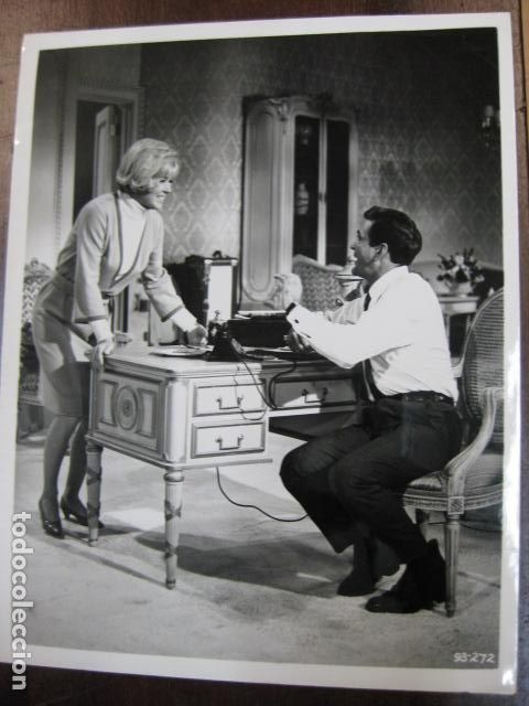 Cine: por favor no molesten - foto original b/n - Do Not Disturb rod taylor doris day