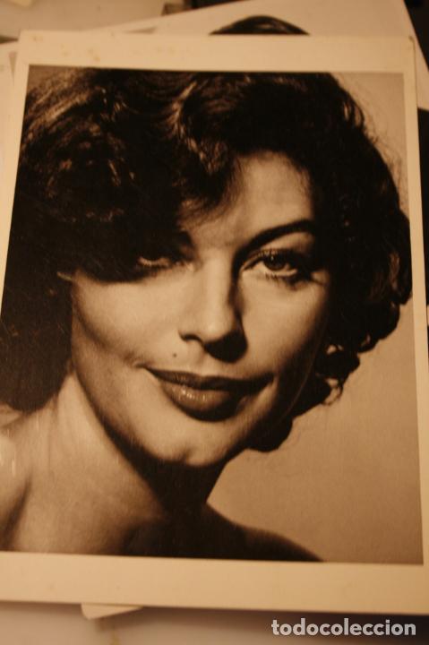 Cine: POSTAL DE AVA GARDNER 1983 11 X 15 CMS CINE