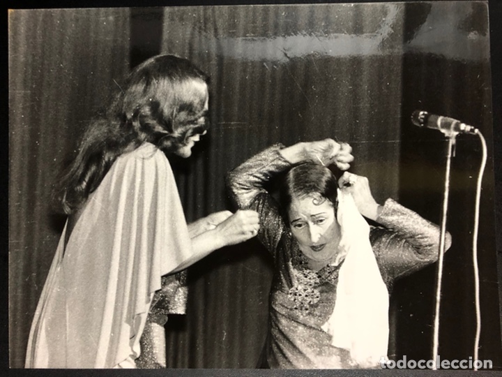 Cine: Foto original de Carmen sevilla y Estrellita castro homenaje a Quiroga teatro lope de vega sevilla