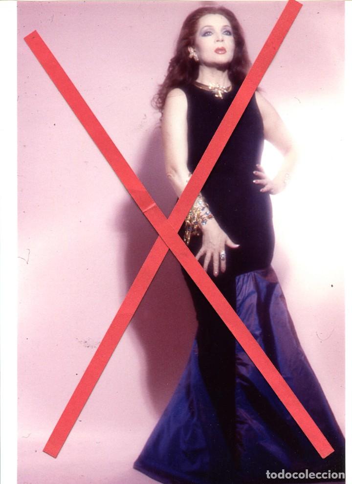 Cine: SARA MONTIEL. FOTOGRAF&Iacute;A EN MATE 20 X 30,5 cms.