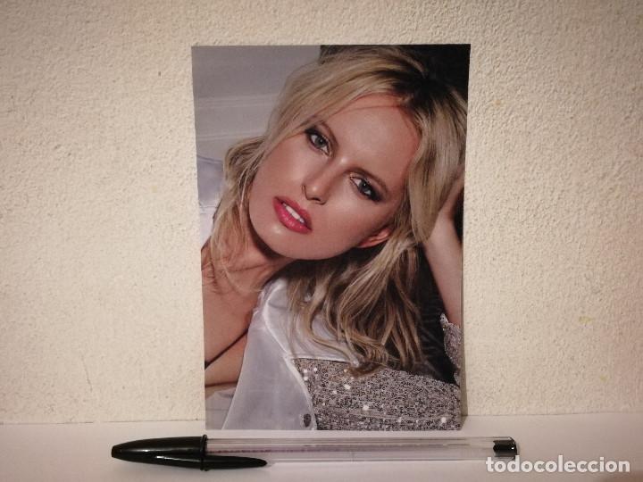 Cinema: TARJETA ACARTONADA -10*15- MODELO - Karol&iacute;na Kurkova