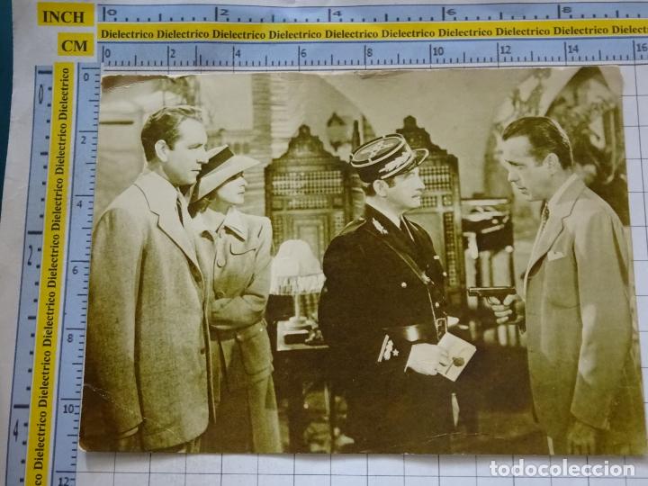 Kino: POSTAL DE CINE. ESCENA DE LA PEL&Iacute;CULA CASABLANCA. HUMPREY BOGART INGRID BERGMAN. 1770